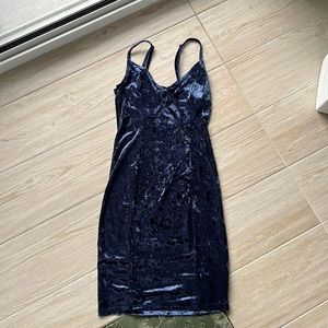 Kendall & Kylie navy velvet crush dress size small